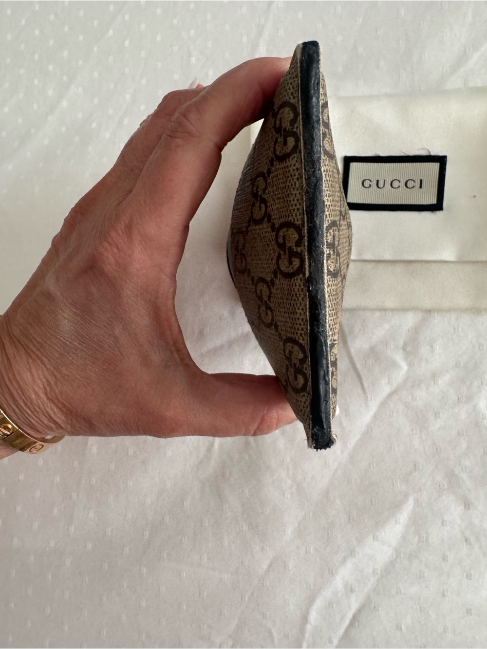 Gucci GG Supreme Card Holder in Beige and Brown pattern. - Picture 5 of 6
